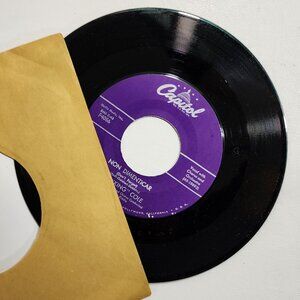 Nat King Cole Non Dimenticar (Don't Forget) & Bend a Little My Way Vintage 45RPM